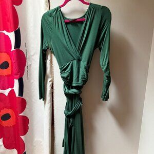 Vintage BCBG Max Azria Long Sleeve Green Stretch Dress with Tie